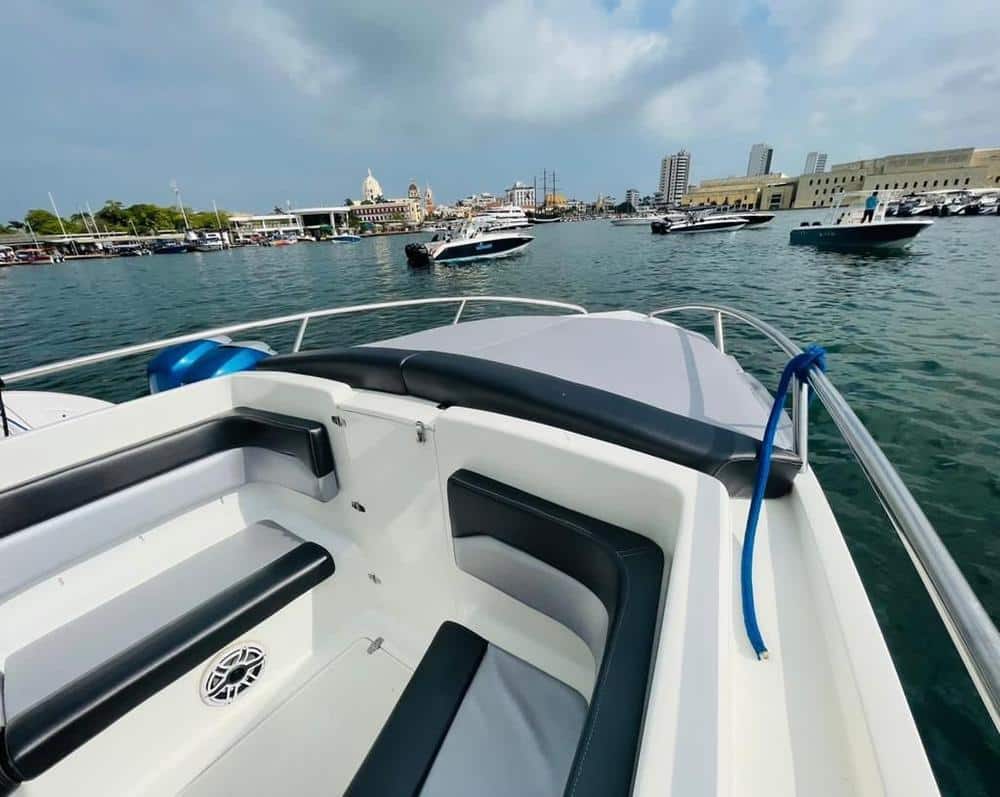 Lancha Bismarck - Image 2