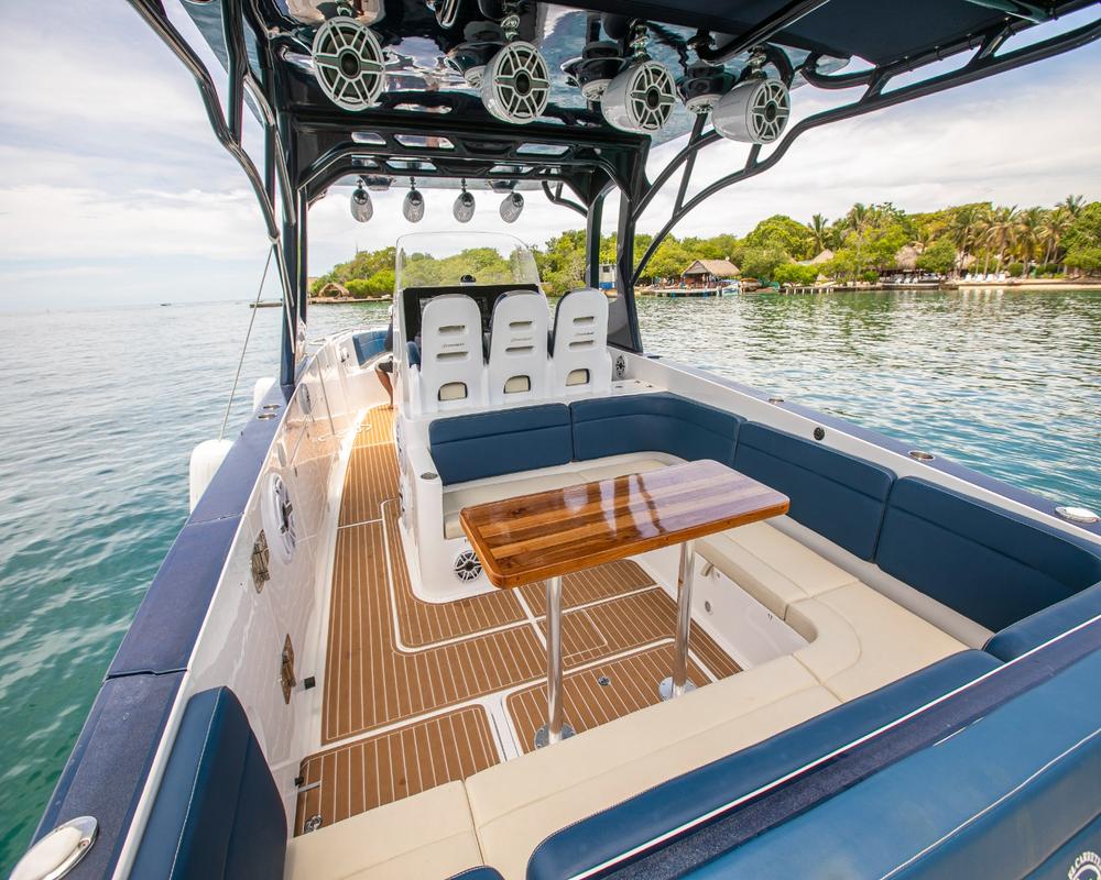 Lancha Ruby Sky - Image 11