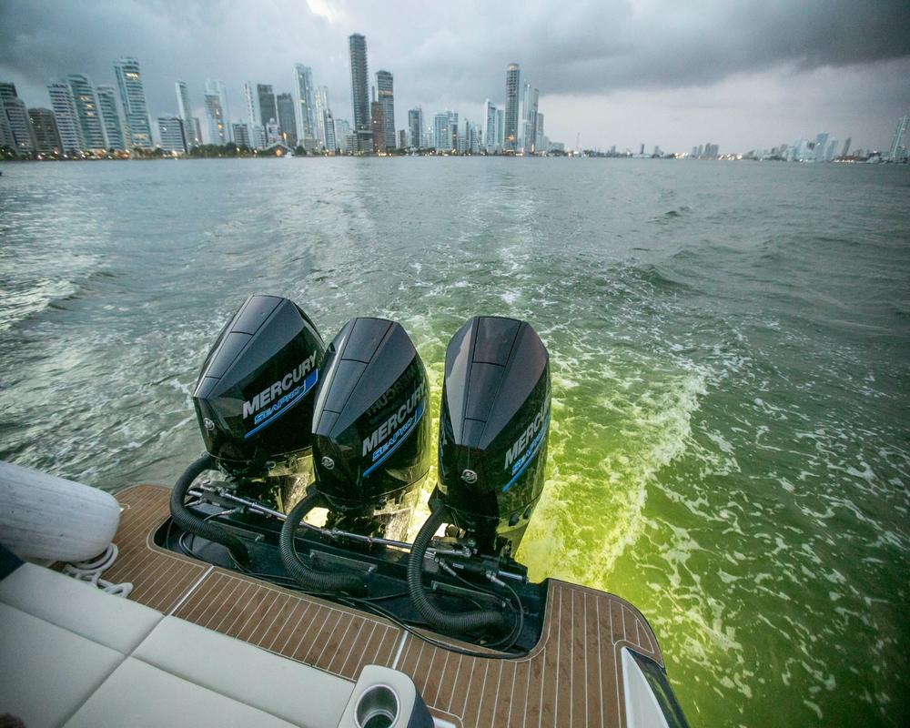 Lancha Ruby Sky - Image 8