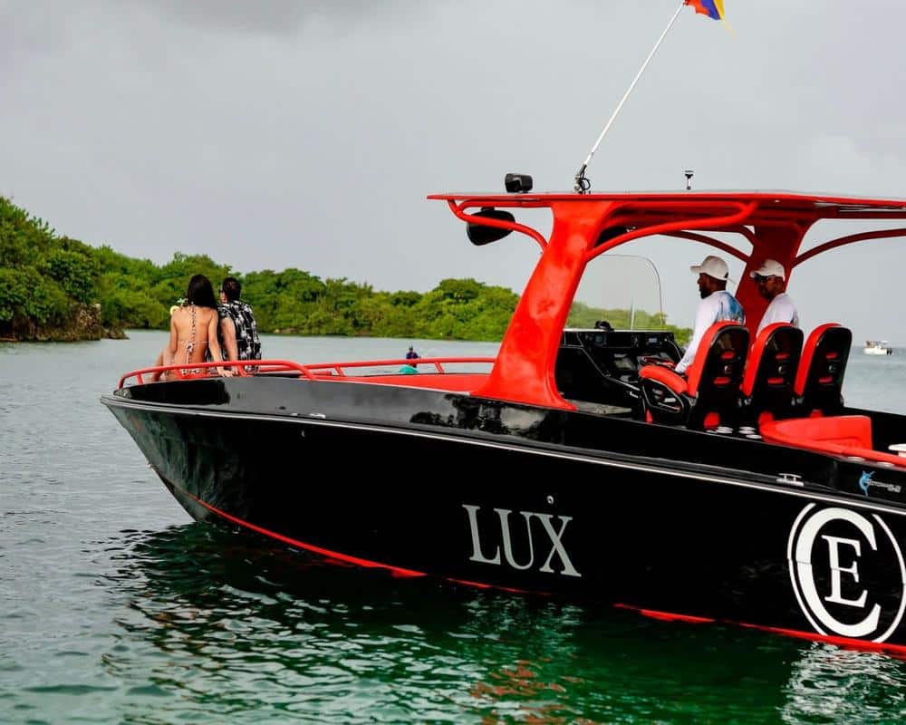 Lancha Lux - Image 14