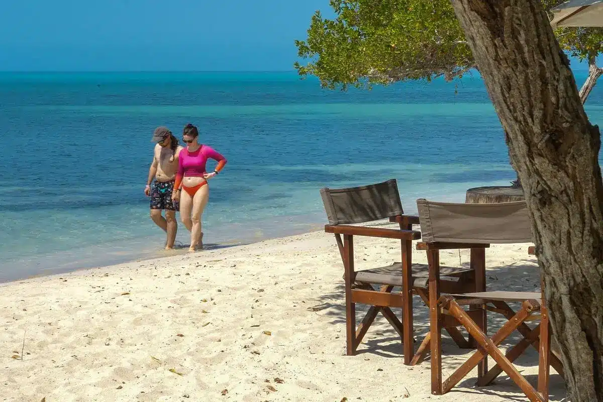 Sabai Beach Club - Image 5